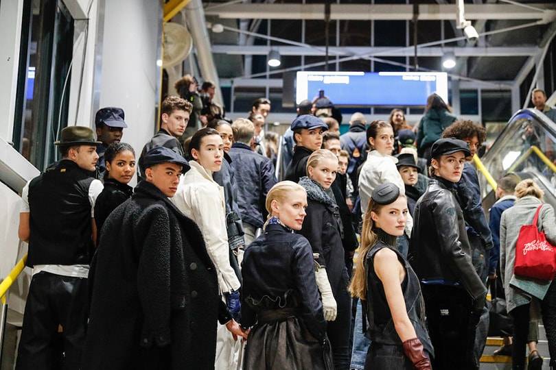 Mode-Metro Richtung G-Star bei der Amsterdam Fashion Week