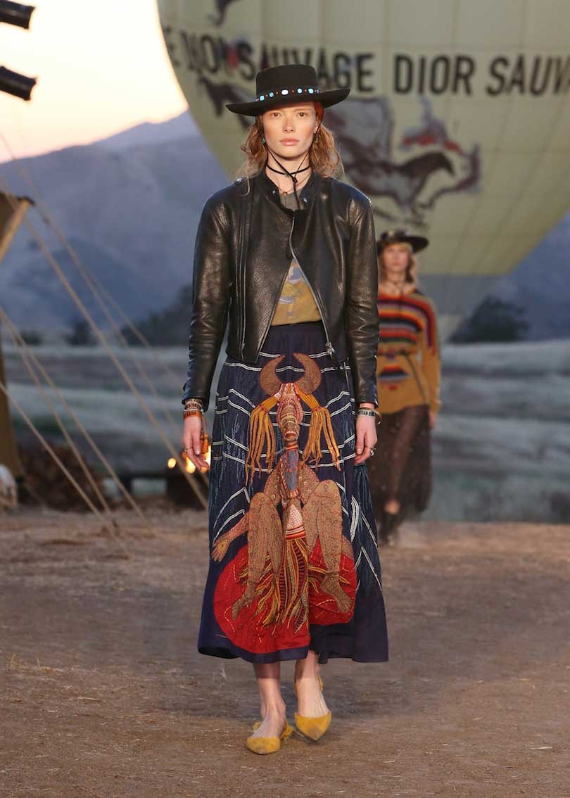 Die Magie Diors. Wie Maria Grazia Chiuri mit Dior Cruise zur modernen Schamanin wird Die Magie Diors. Wie Maria Grazia Chiuri mit Dior Cruise zur modernen Schamanin wird