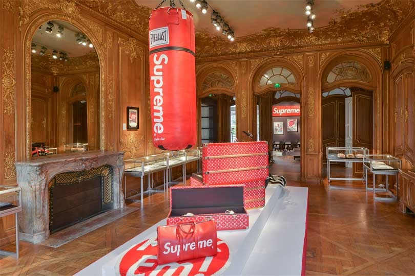 9.800 Euro für ein T-Shirt: Supreme-Versteigerung lockt Sammler aus aller Welt 9.800 Euro für ein T-Shirt: Supreme-Versteigerung lockt Sammler aus aller Welt