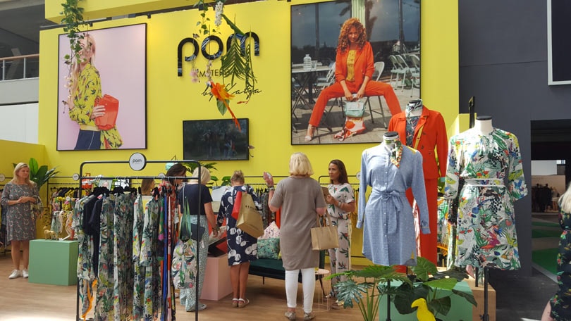 “Qualität über Quantität”: Ein Besuch bei der Amsterdamer Modefabriek im Sommer “Qualität über Quantität”: Ein Besuch bei der Amsterdamer Modefabriek im Sommer