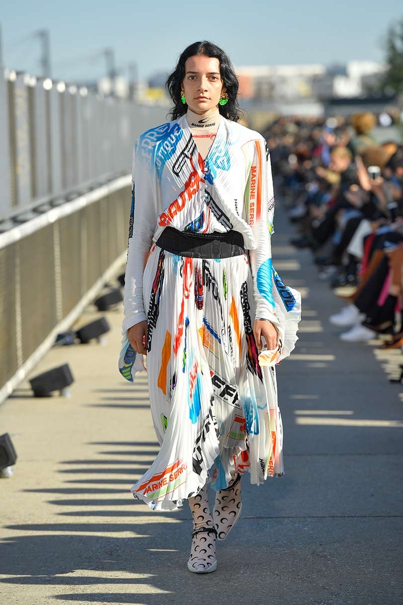 Diese Trends von der Paris Fashion Week sind für Händler am wichtigsten Diese Trends von der Paris Fashion Week sind für Händler am wichtigsten