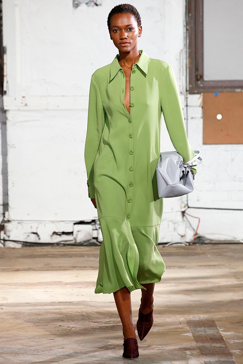 Gespottet: Pantones Modefarben für F/S 2019 auf der New York Fashion Week Gespottet: Pantones Modefarben für F/S 2019 auf der New York Fashion Week