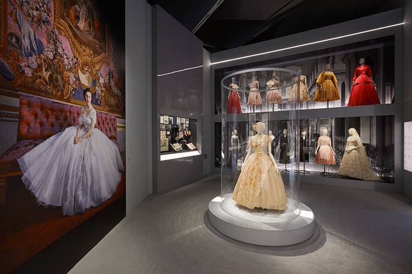 Ein Blick in die 'Christian Dior: Designer of Dreams' Ausstellung in London Ein Blick in die 'Christian Dior: Designer of Dreams' Ausstellung in London