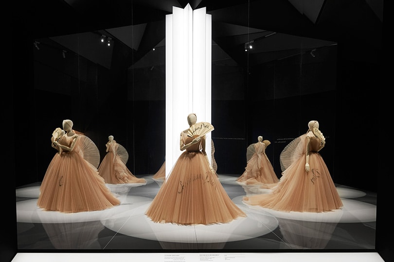 Schau in London: Dior mit britischem Flair Schau in London: Dior mit britischem Flair