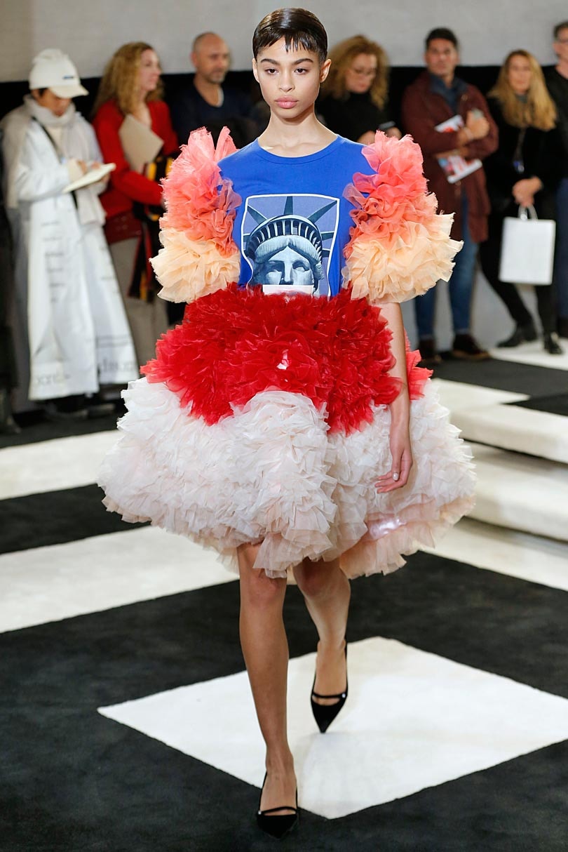 Tomo Koizumi: Der Designer, über den alle nach der New Yorker Modewoche sprechen Tomo Koizumi: Der Designer, über den alle nach der New Yorker Modewoche sprechen