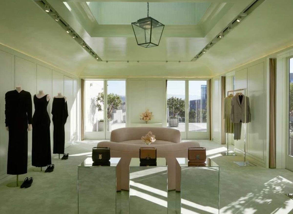 Burberry stellt neues Ladenkonzept vor Burberry stellt neues Ladenkonzept vor