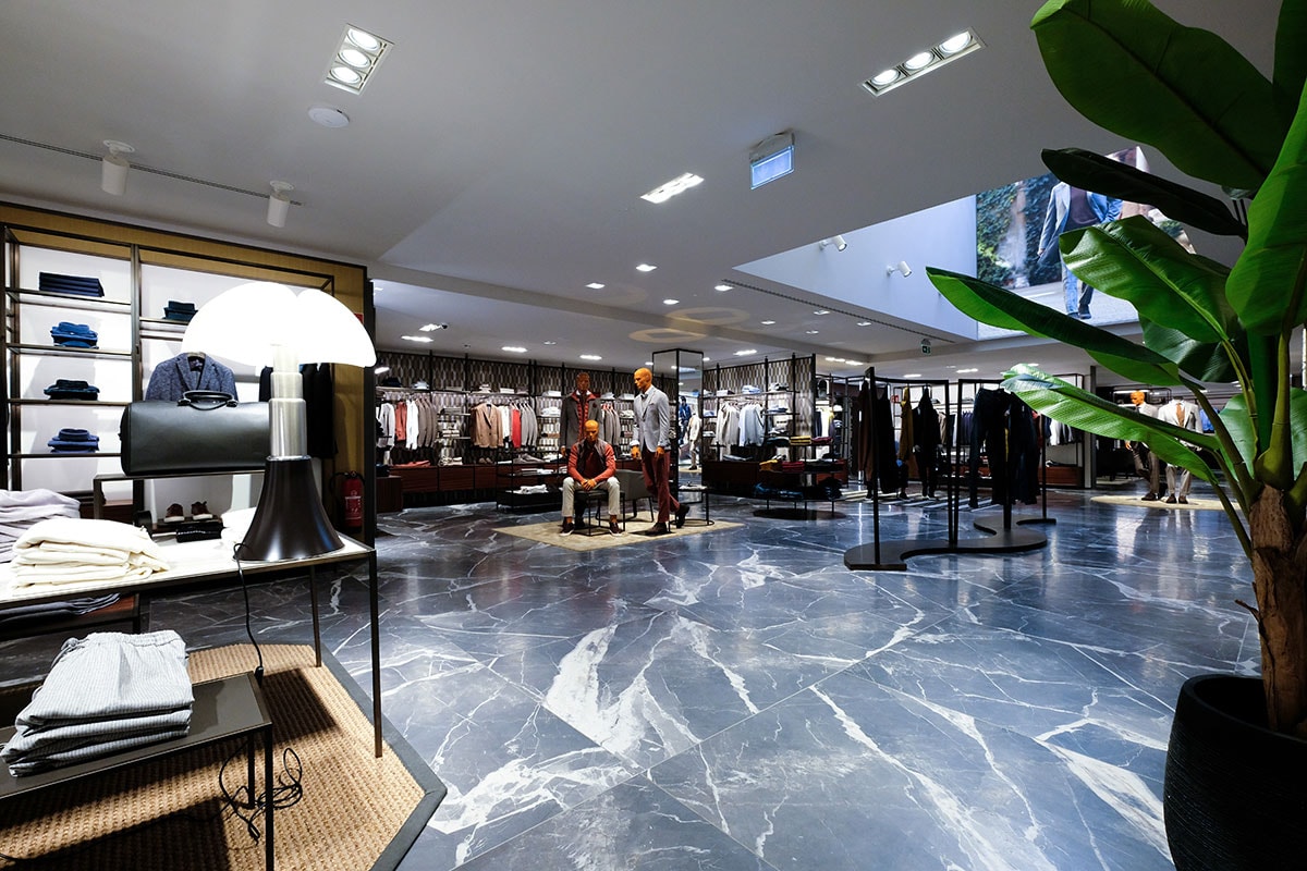 In Bildern: Boggi Milano enthüllt Laden-Konzept im neuen Düsseldorfer Store In Bildern: Boggi Milano enthüllt Laden-Konzept im neuen Düsseldorfer Store