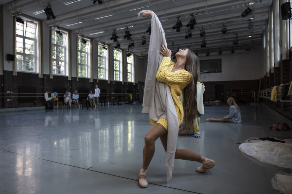 Iris von Arnim x Hamburg Ballett - John Neumeier Iris von Arnim x Hamburg Ballett - John Neumeier