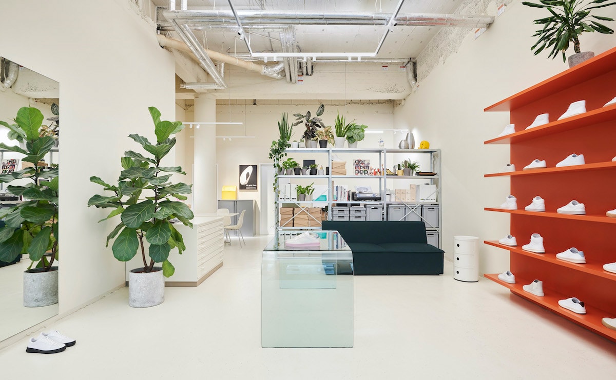 Sneakerlabel Vor kombiniert Store und Studio in München Sneakerlabel Vor kombiniert Store und Studio in München
